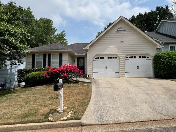 279 Glen Cove Dr
