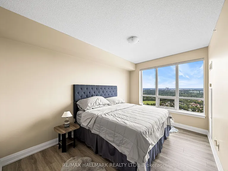 7171 Yonge St #Penthouse 301 — Photo 12