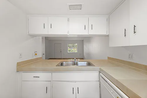 430 Euclid Ave #3 Photo 1 430 Euclid Ave #3 Photo 1