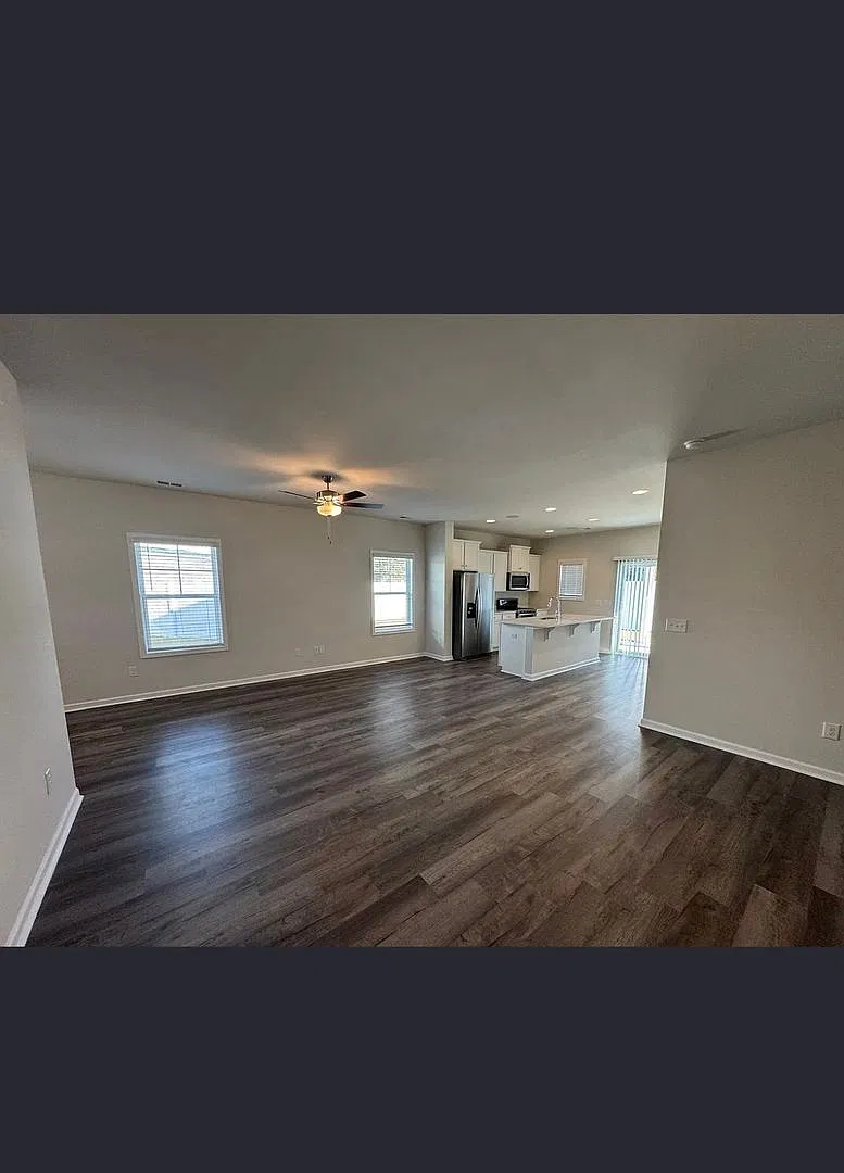 West Florence 4 bedroom, 3 bath home — Photo 3