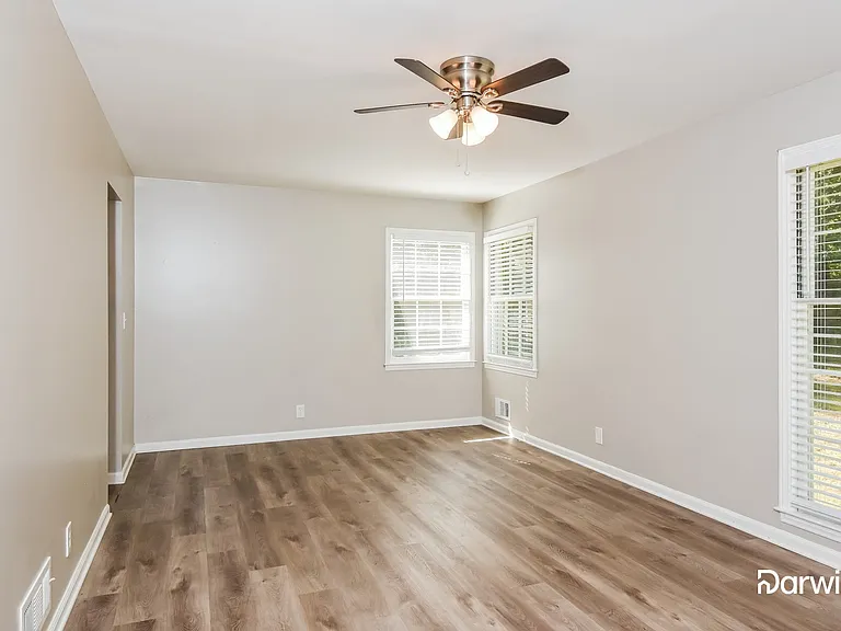 3201 Glendale Dr — Photo 7
