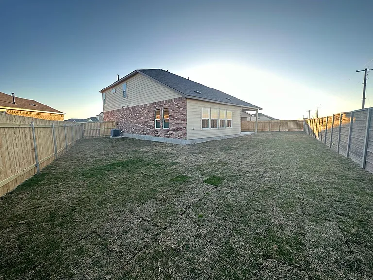 1018 Ascari Ct — Photo 33