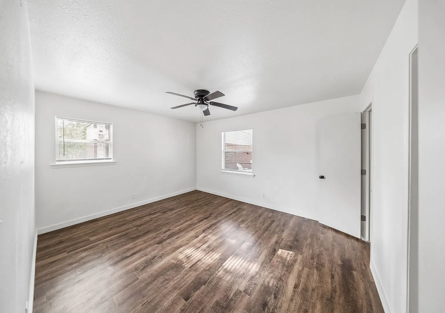 1152 S Quaker Ave - Unit 1152-4 — Photo 3