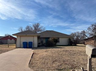 3105 Forestridge Dr, Enid, OK 73701