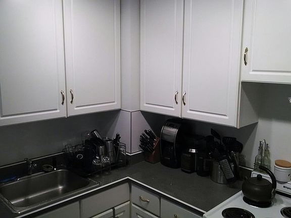 3rd image of 408 S Revena Blvd