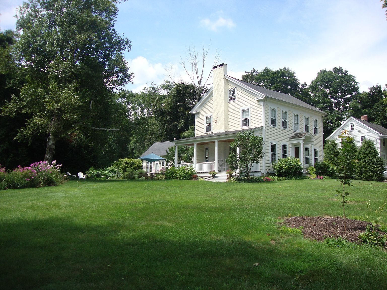 17 Boulevard, Newtown, CT 06470 Zillow