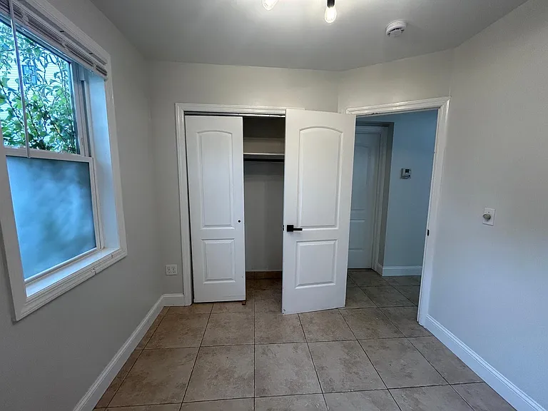 213 Sumner Ave #1 — Photo 14