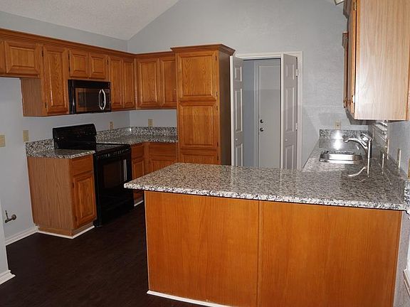 5th image of 821 Witherspoon Ct