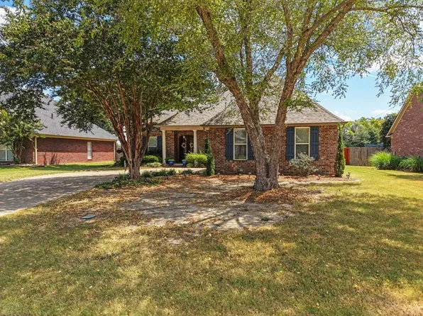 1307 S 5th Ave, Cleveland, MS 38732