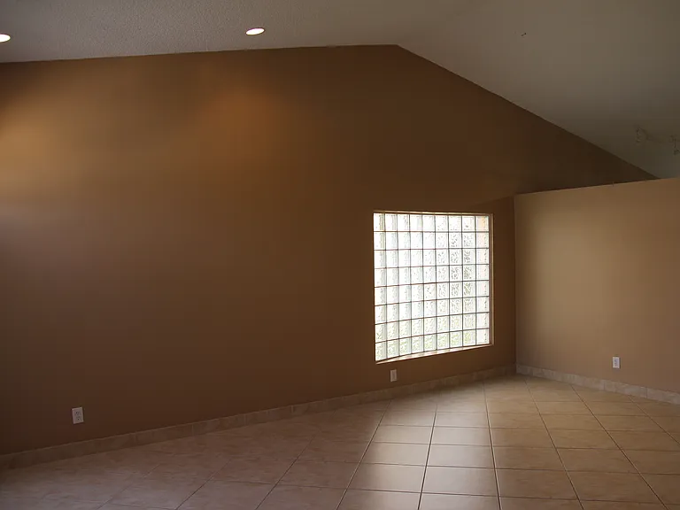 1312 SW 181st Ave — Photo 17