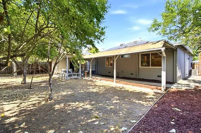 151 Verbena Dr — Photo 10