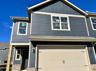 1211 Mountain Quail Cir, Maryville, TN 37801