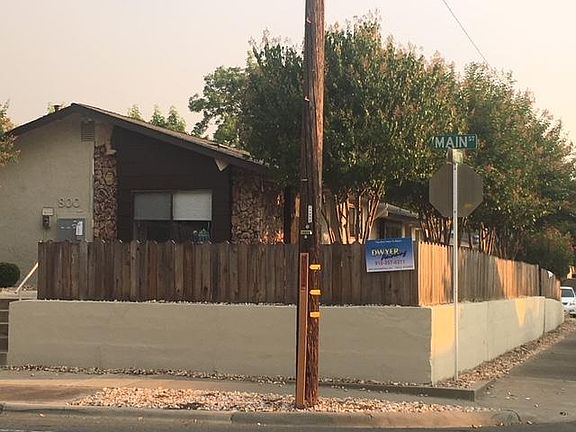 3rd image of 800 Main St APT A