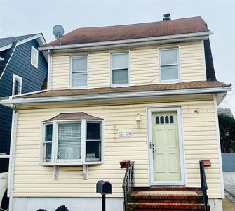 93-30 246th Street, Floral Park, NY, 11001