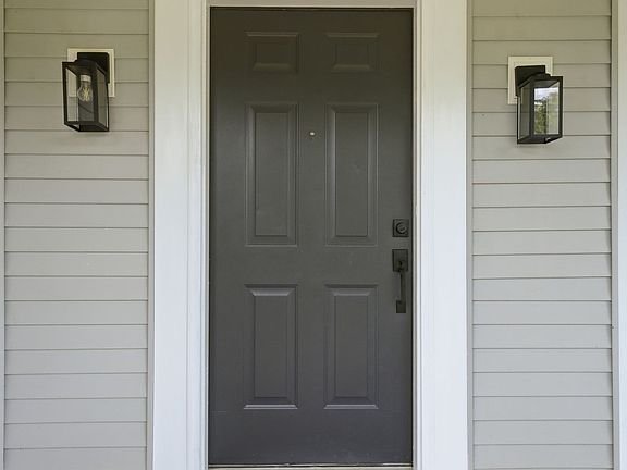4th image of 211 Ella St