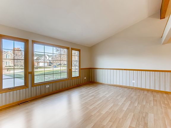 5th image of 1040 Grand Mesa Ave