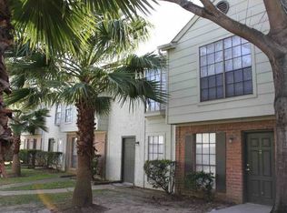 8722 Village Of Fondren Dr #8722, Houston, TX 77071