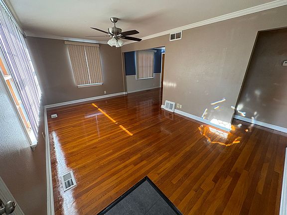 3rd image of 1231 Hoyt Dr