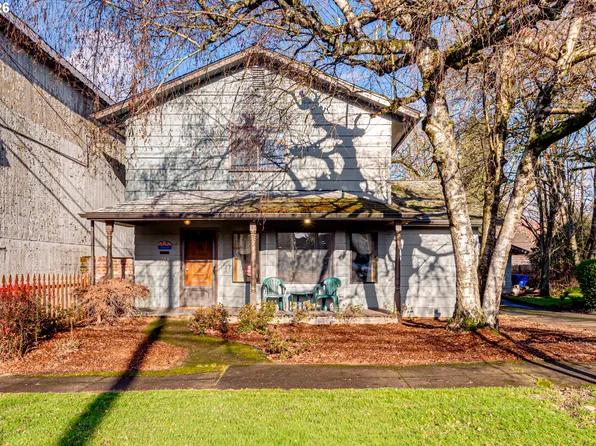 203 Columbia St, Kelso, WA 98626