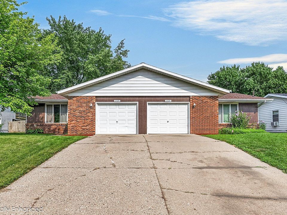 1st image of 4306-4308 Dawes Ct SE