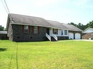 207 Lois Cir, Moncks Corner, SC 29461