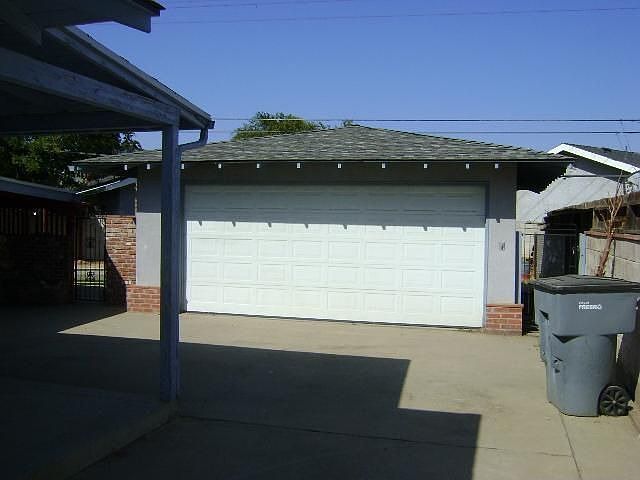 2nd image of 1822 W Garland Ave