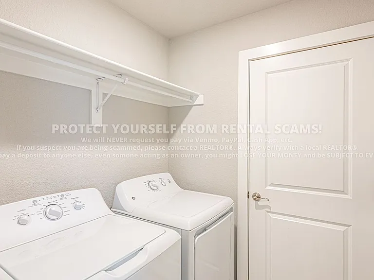 4373 W Newton Ave — Photo 11