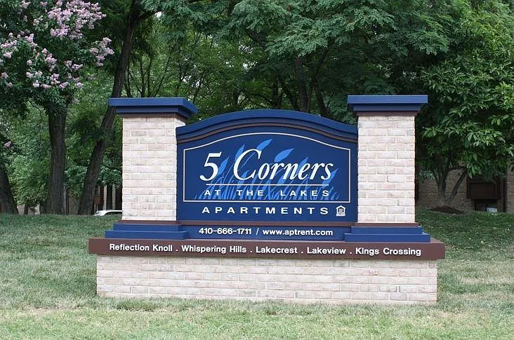 5 Corners Apartments