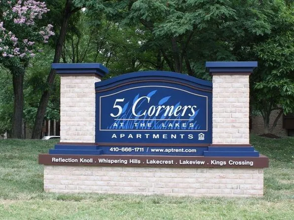 5 Corners Apartments