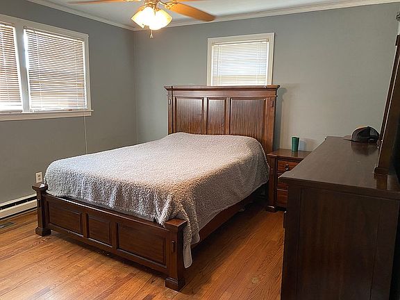 2nd image of 120 Avery St