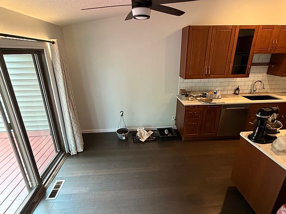 5th image of 1459 Arden View Dr #1