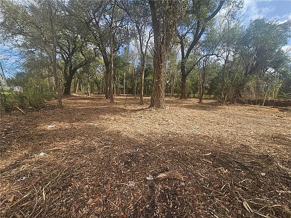 4th image of 15411 River Rd