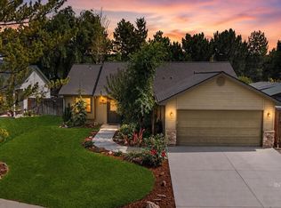 7766 Arlington Dr, Nampa, ID 83687