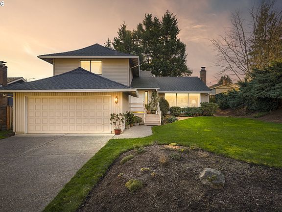 2nd image of 11340 SW Viewmount Ct