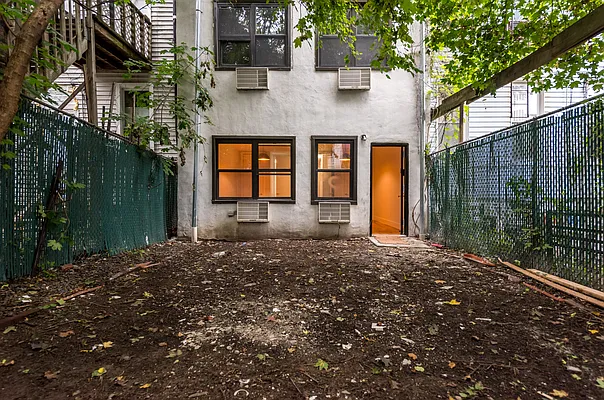 Rented by Nooklyn NYC LLC | media 61