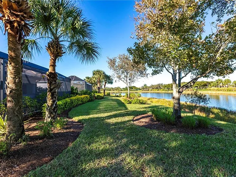 3920 Lakeview Isle Ct — Photo 42