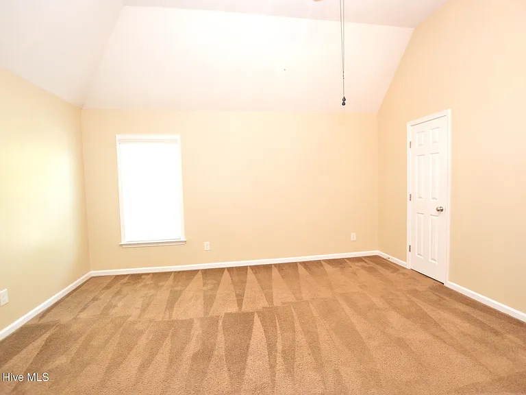 919 Stagecoach Dr — Photo 24
