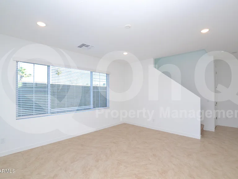 1173 N Jay Pl — Photo 9