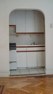 Rented by Metropolitan Equities | media 6