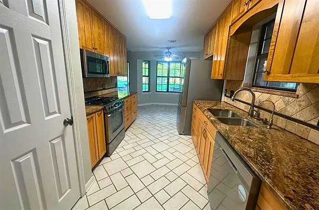 403 Sandpiper Ct — Photo 10