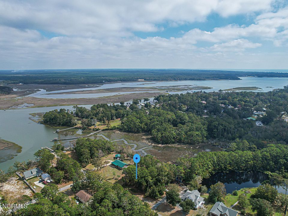 1st image of 214, 214a Riverside Drive SW
