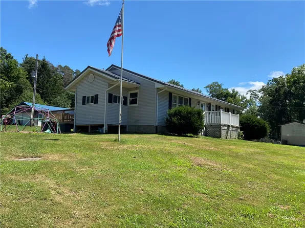 123 N Pecan Dr, Polk, PA 16342