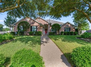 831 Cheyenne Trl, Hewitt, TX 76643