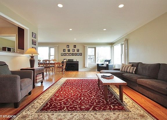 2nd image of 3501 Greenwood Ave