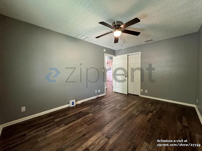 127 Hardwicke Ln — Photo 22