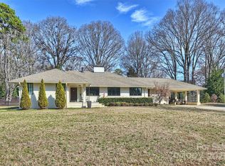 2100 Sunderland Pl, Charlotte, NC 28211