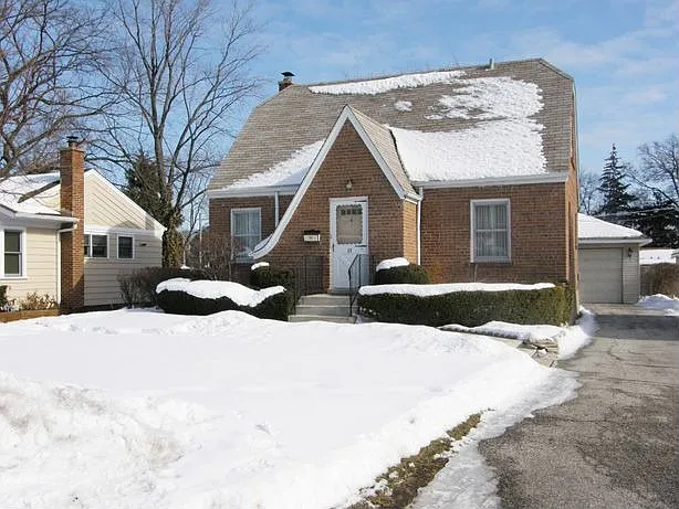11 Washington St photo 1
