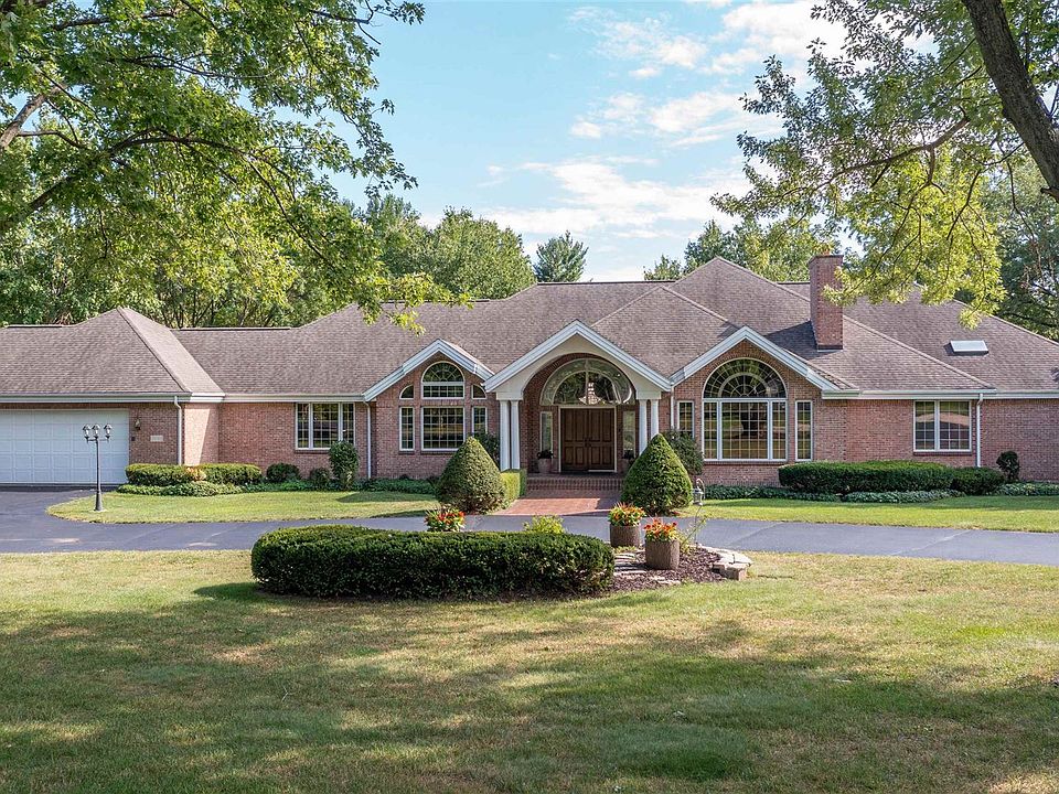 1st image of 5685 Coachman Ct