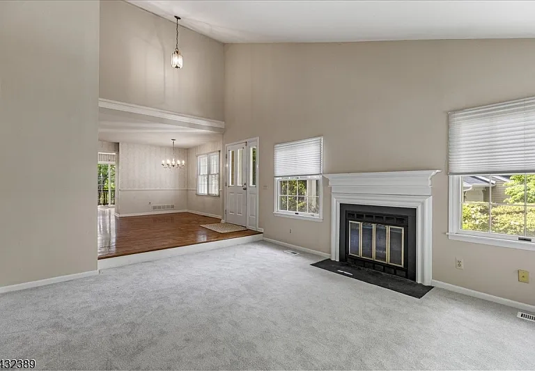 10 Exeter Rd — Photo 5