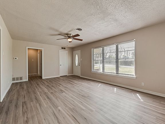 3rd image of 165 Eisenhower Blvd #A